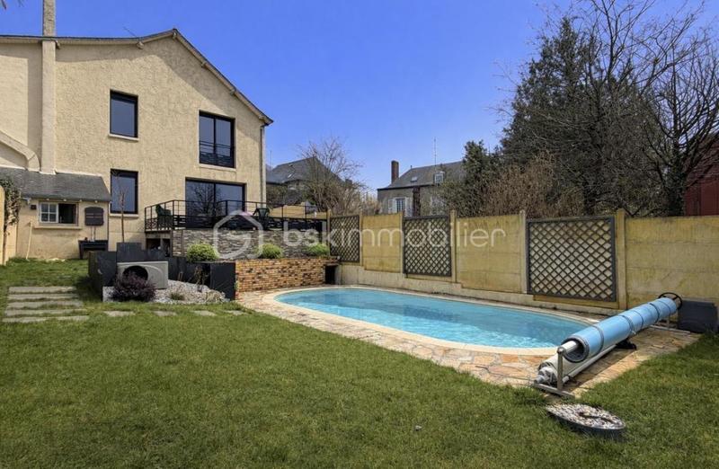 Maison de ville - 131 m² - 5 pièces