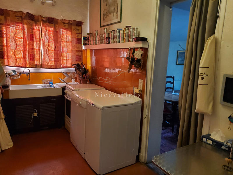 Maison - 193 m² - 13 pièces