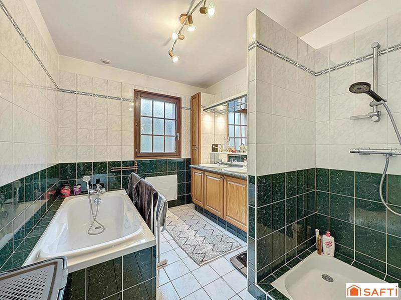 Maison - 158 m² - 7 pièces