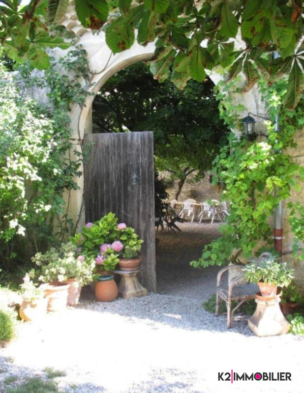 Maison - 486 m² - 14 pièces