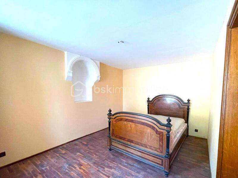 Maison en pierre - 340 m² - 13 pièces