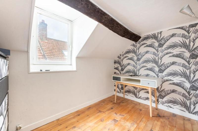 Maison - 88 m² - 6 pièces