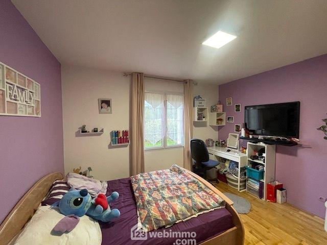 Maison - 177 m² - 8 pièces