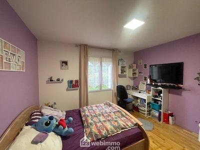 Maison - 177 m² - 8 pièces