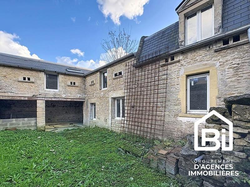 Maison en pierre - 217 m² - 8 pièces