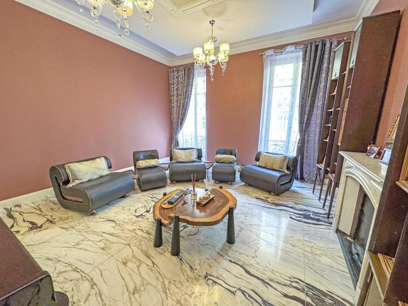 Appartement - 100 m² - 4 pièces