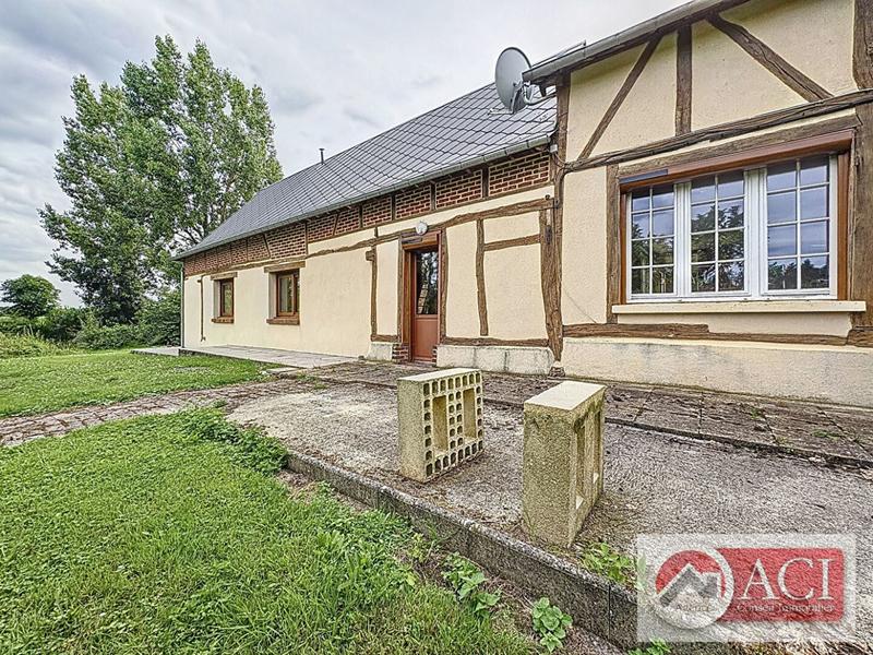 Maison - 4 800 m² - 6 pièces