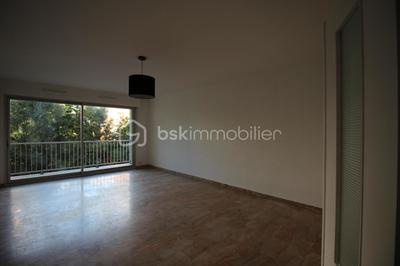 Appartement - 92 m² - 4 pièces