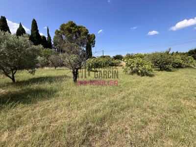 Terrain - 700 m²