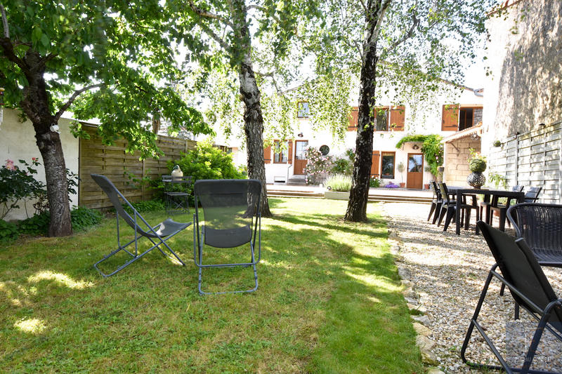 Maison - 92 m² - 5 pièces