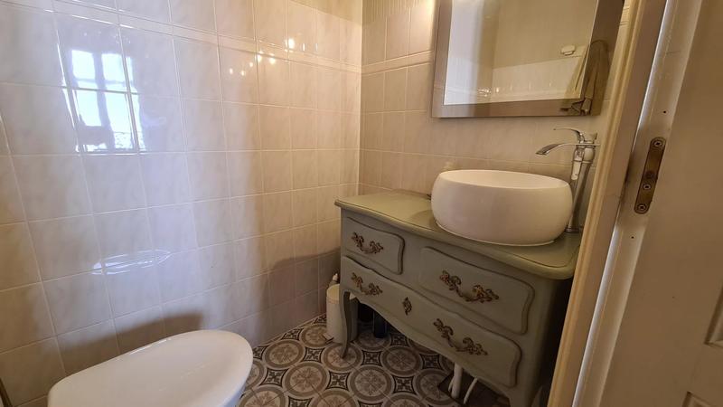 Maison traditionnelle - 185 m² - 8 pièces