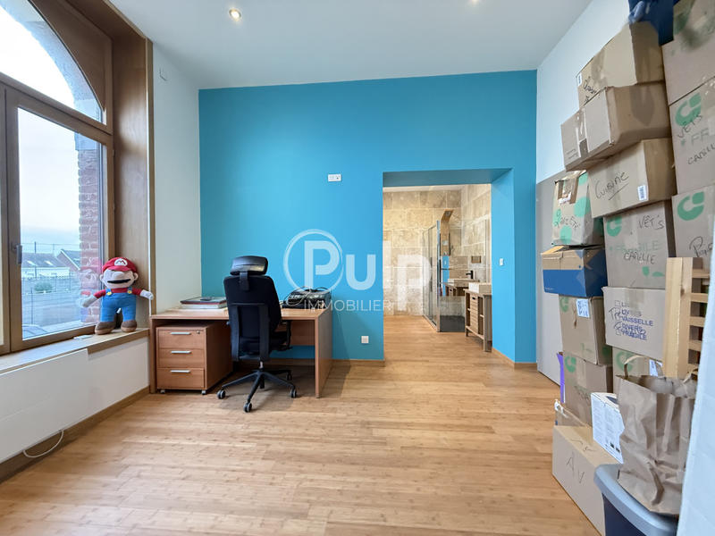 Maison - 300 m² - 9 pièces