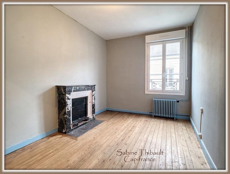 Immeuble - 145 m² - 8 pièces