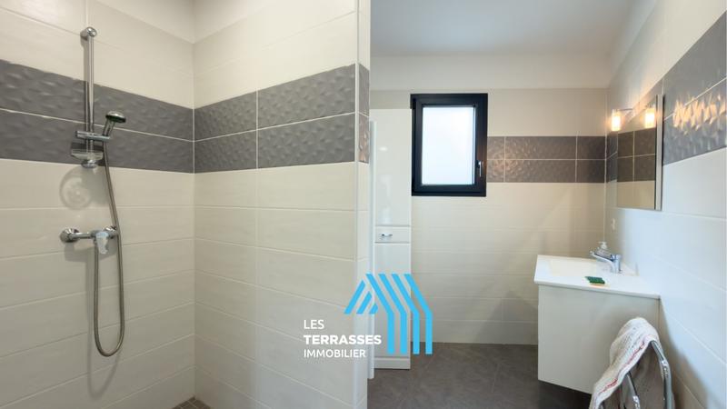 Maison - 87 m² - 5 pièces