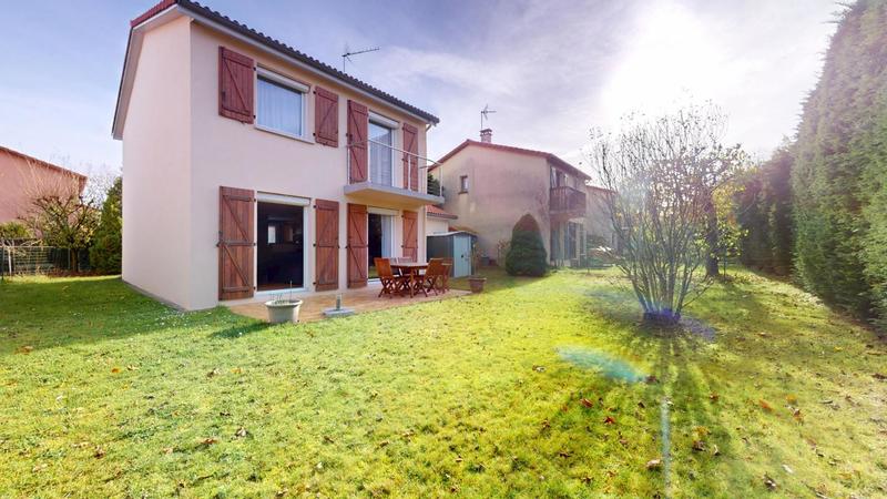 Pavillon - 90 m² - 4 pièces