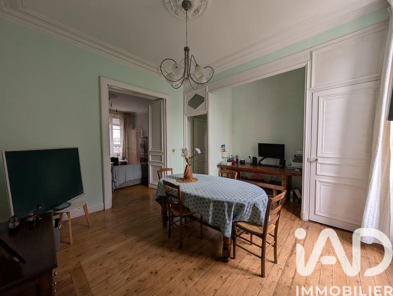 Maison - 320 m² - 13 pièces