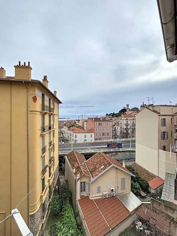 Appartement - 96 m² - 3 pièces