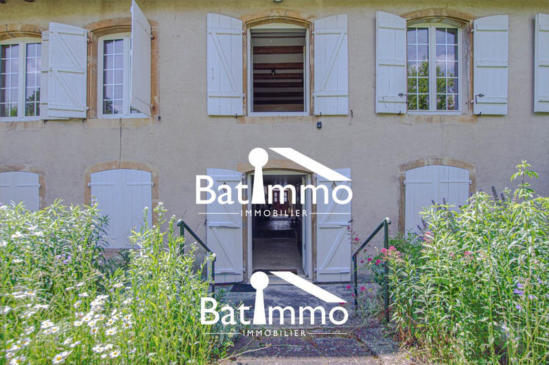 Villa - 320 m² - 10 pièces