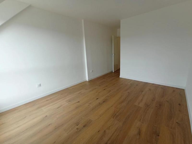 Appartement - 90 m² - 4 pièces