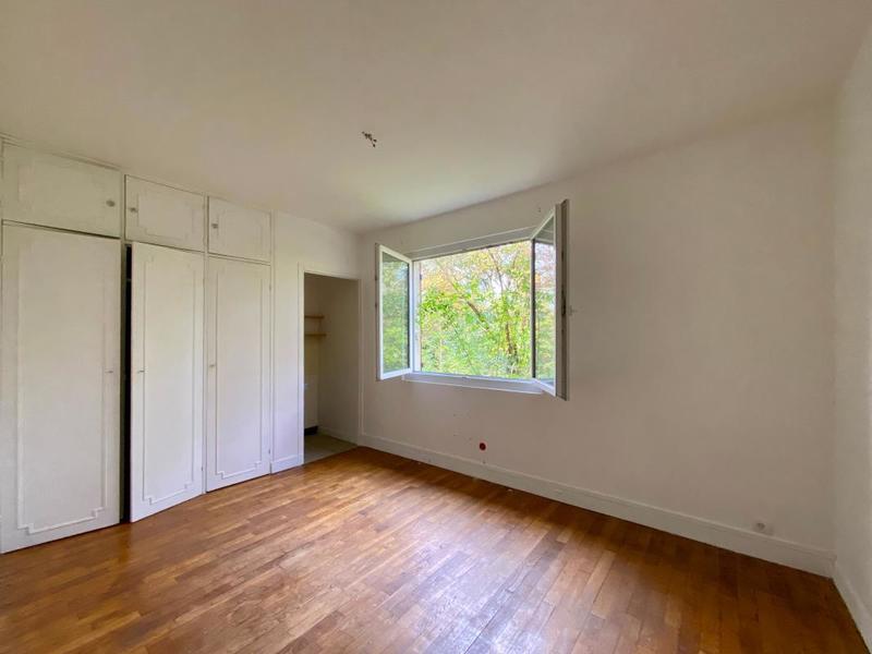 Maison - 284 m² - 9 pièces