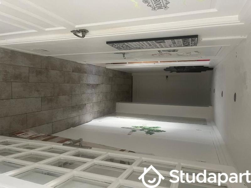 Chambre - 11 m² - 1 pièce