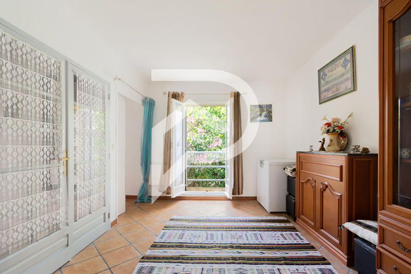 Maison - 169 m² - 7 pièces