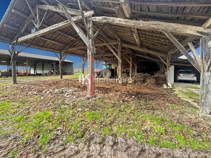 Propriété - 190 m² - 7 pièces