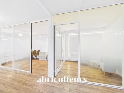 Bureau - 64 m² - 4 pièces