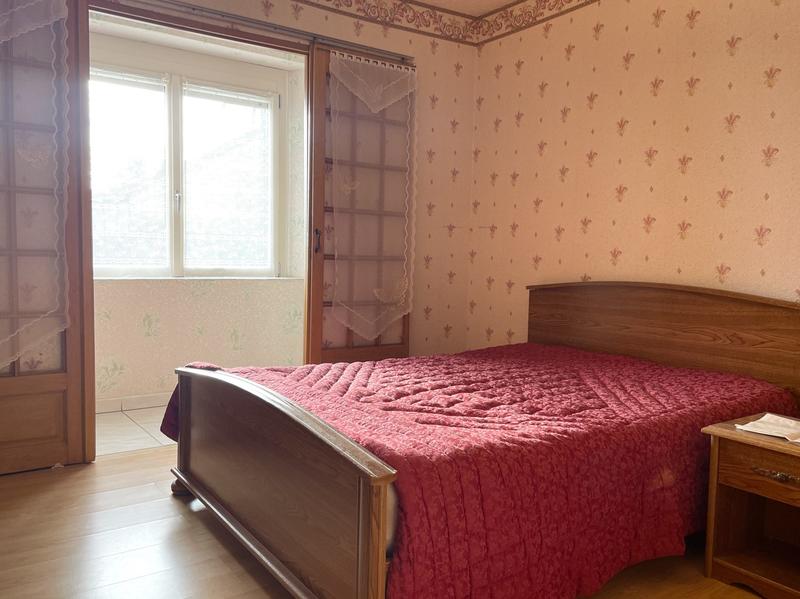 Maison - 98 m² - 5 pièces