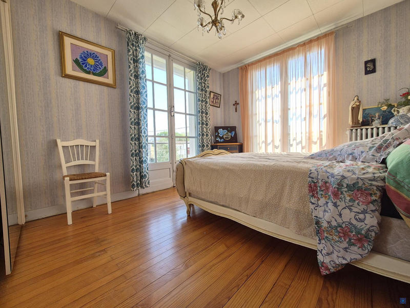 Maison - 190 m² - 7 pièces