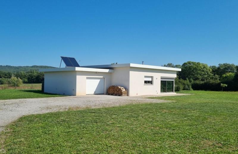 Maison - 102 m² - 4 pièces