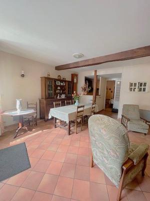 Maison - 185 m² - 10 pièces