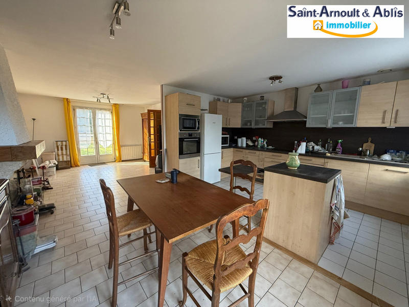 Maison - 95 m² - 5 pièces