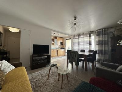 Appartement - 77 m² - 4 pièces