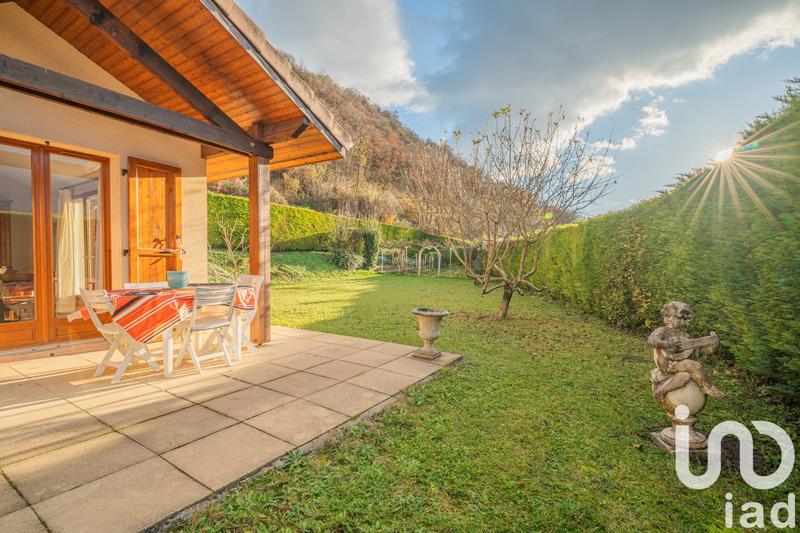 Maison - 166 m² - 7 pièces