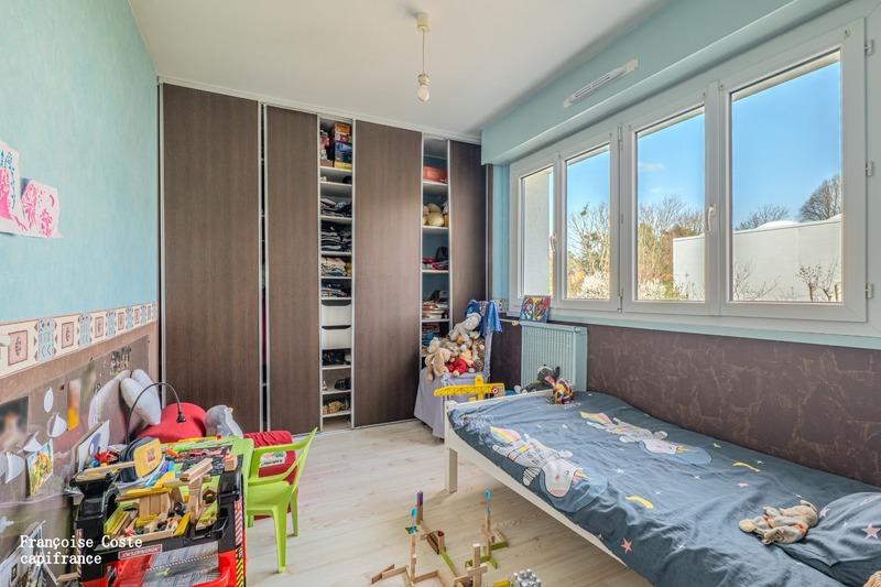 Appartement - 97 m² - 4 pièces