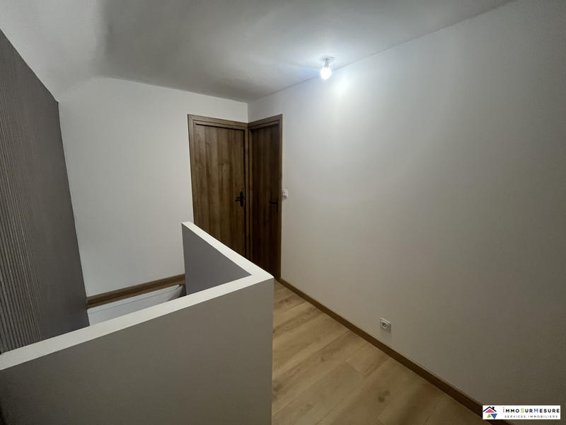 Maison - 96 m² - 5 pièces