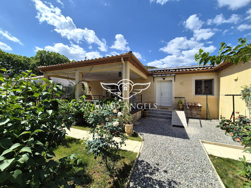 Maison - 140 m² - 5 pièces