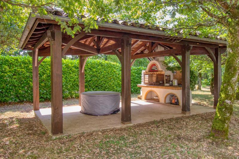 Maison - 180 m² - 7 pièces