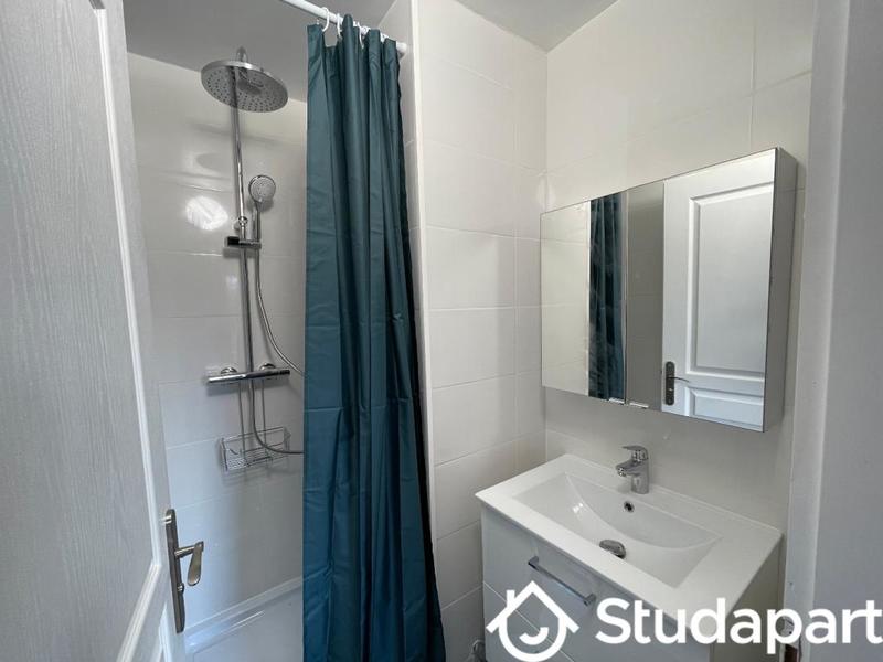 Chambre - 16 m² - 1 pièce