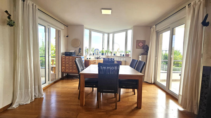 Appartement - 111 m² - 5 pièces