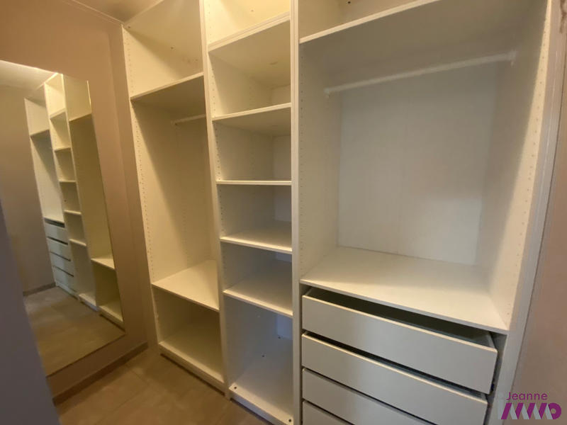 Appartement - 140 m² - 5 pièces