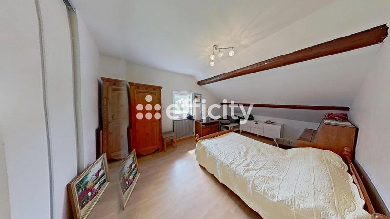 Maison - 245 m² - 10 pièces