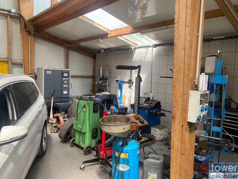 Local d'activités - 454 m²