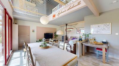 Maison - 180 m² - 5 pièces