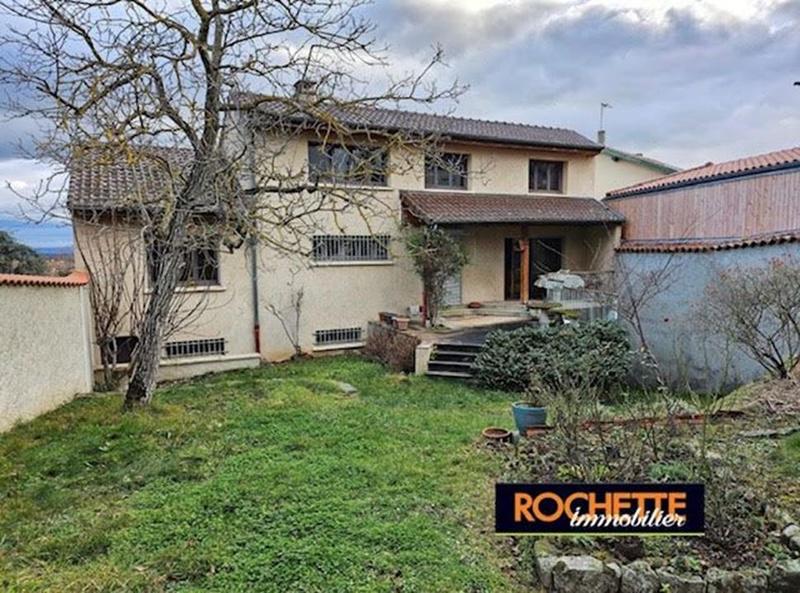 Maison traditionnelle - 300 m² - 10 pièces