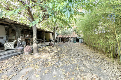 Maison de village - 300 m² - 9 pièces