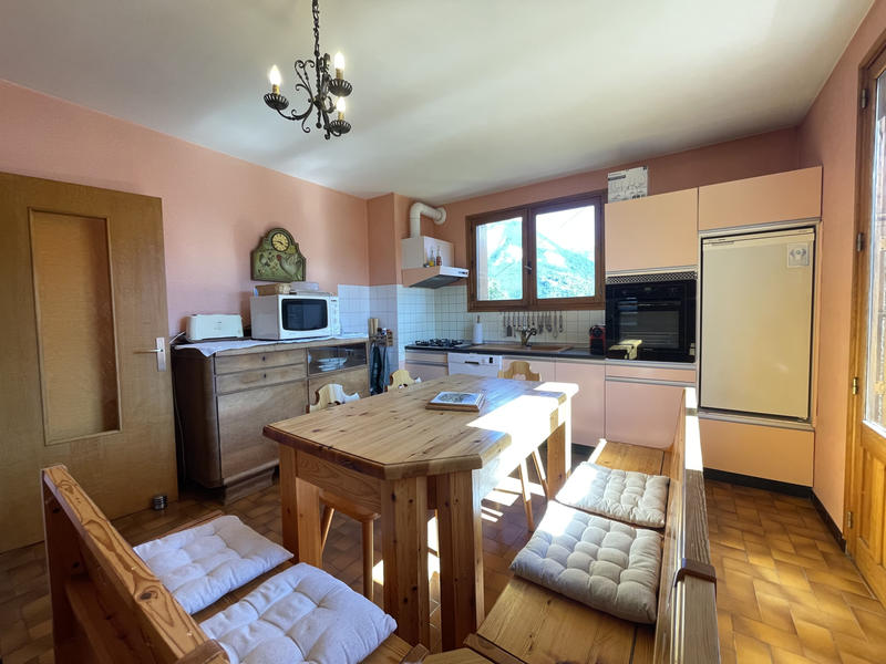 Maison - 210 m² - 7 pièces