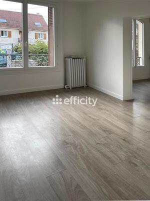 Maison - 65 m² - 4 pièces