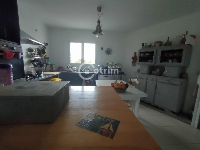 Maison - 218 m² - 7 pièces